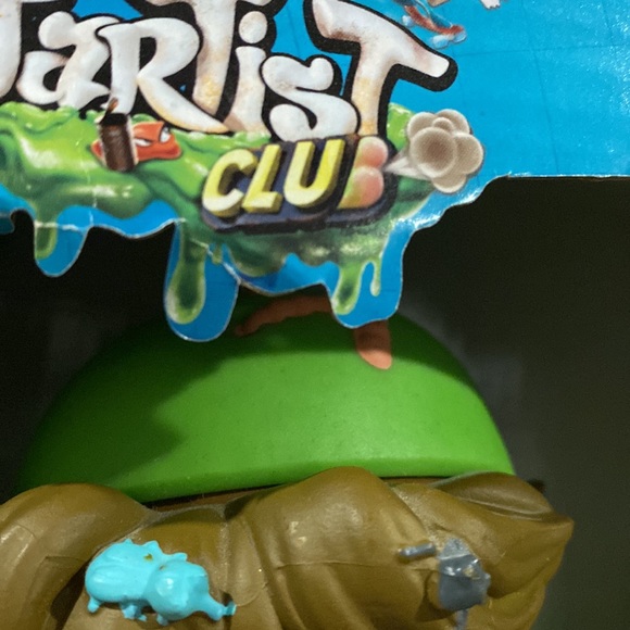 NEW: Fartist Club Farty Flip - Collectable Figure with Sound - Picture 8 of 11